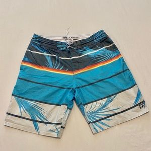 Billabong Low Tides Spinner Board Shorts
